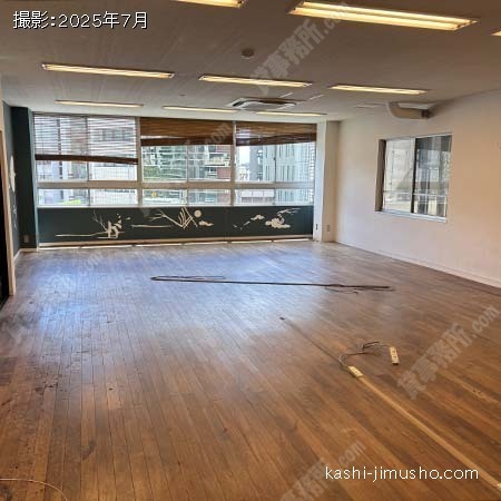 貸室内(6階A室)