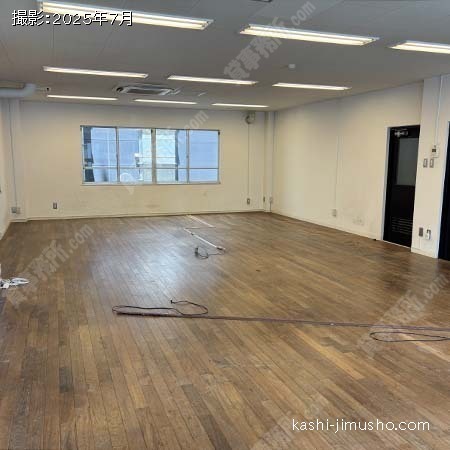 貸室内(6階A室)