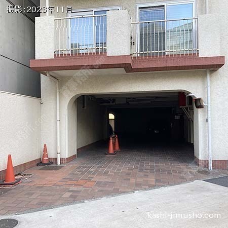 駐車場入口