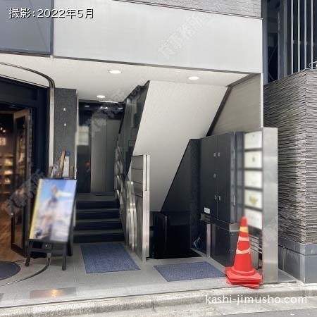 ビル入口