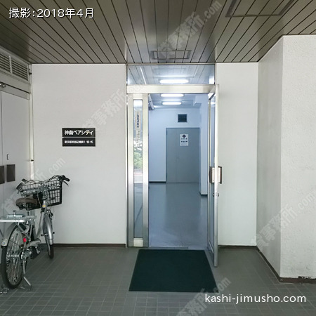 ビル入口②