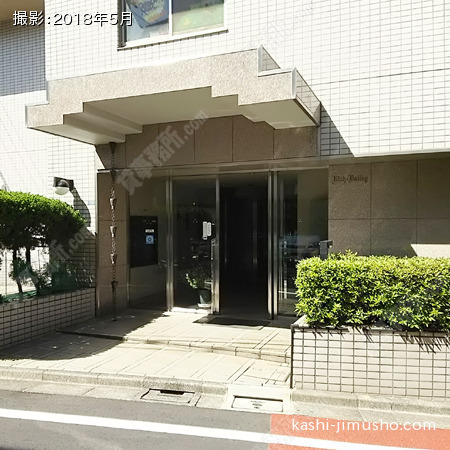 建物入口(上階住居)