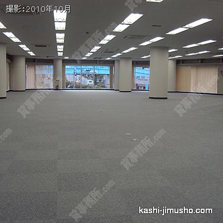 室内 