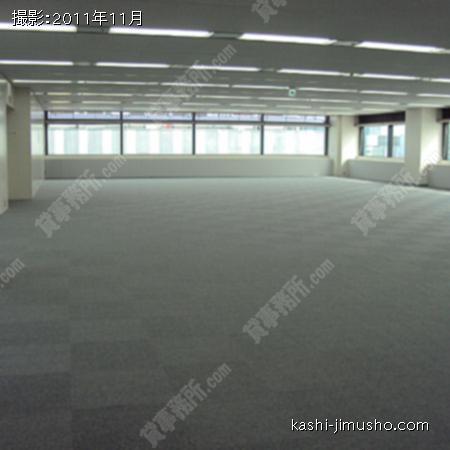 貸室内