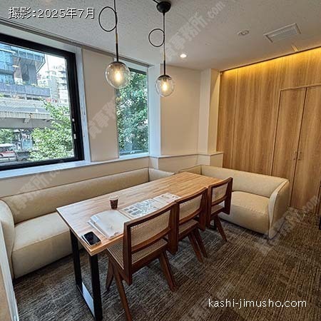 貸室内(2階) 貸室内(2階)