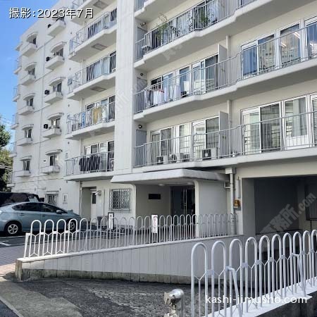 建物前面 建物前面