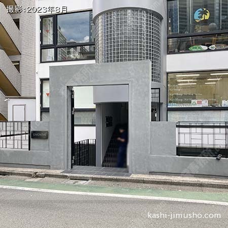 建物入口