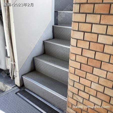 共用階段