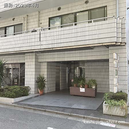 ビル前面