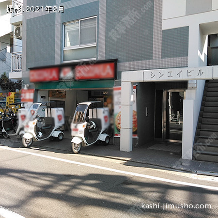 ビル前面