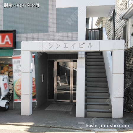 ビル入口