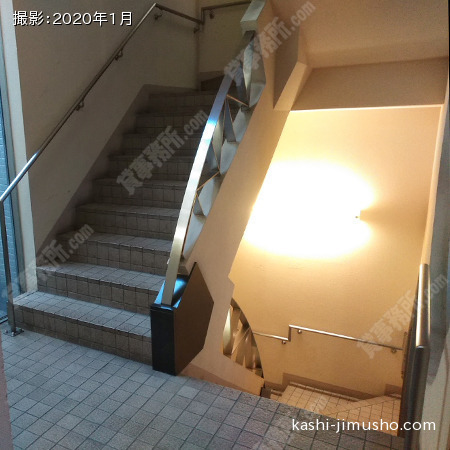 共用階段