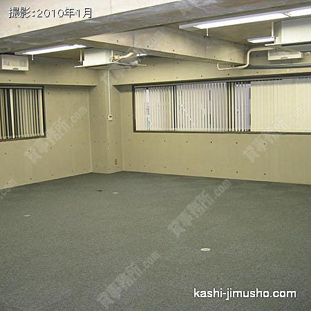 室内 ①
