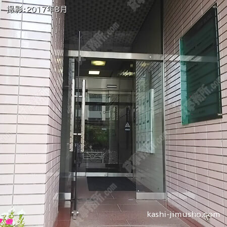 エントランスドア