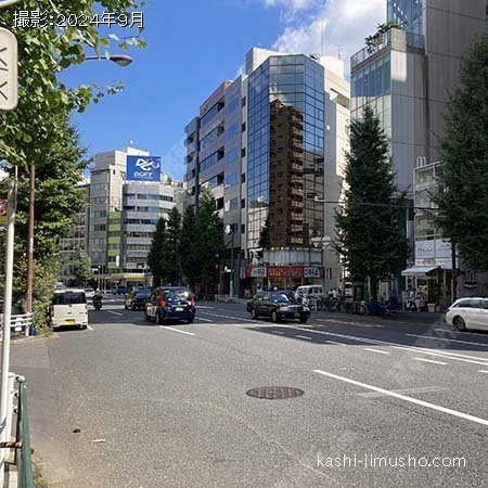 前面道路(駒沢通り）