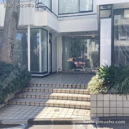 建物入口