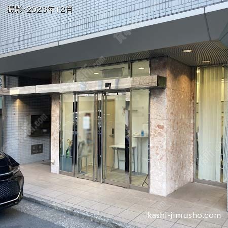 ビル前面