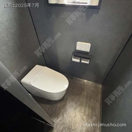 男性トイレ