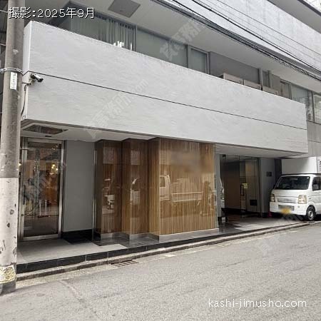 ビル前面