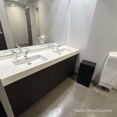 男性トイレ 男性トイレ