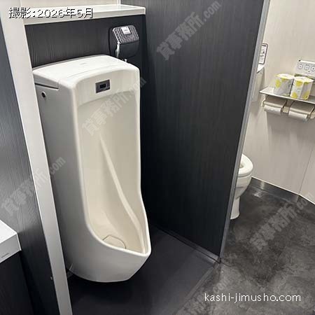 男性トイレ