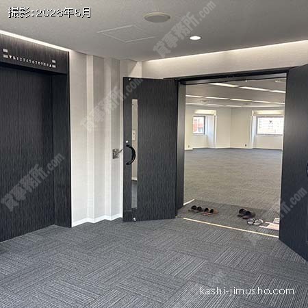 貸室入口