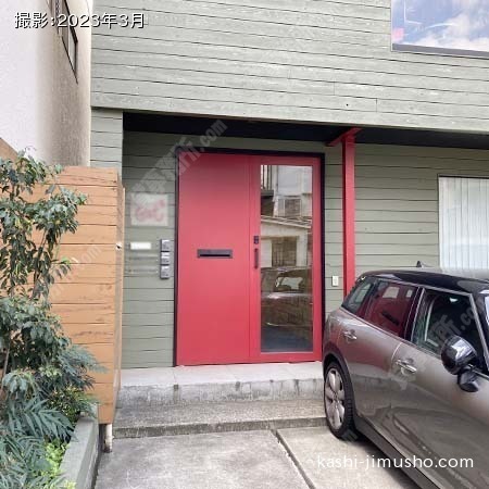 建物入口 建物入口