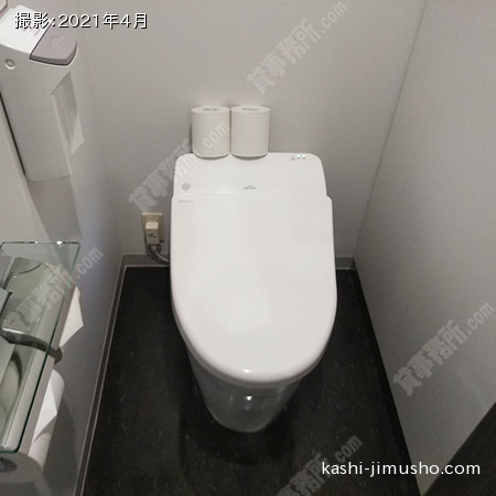 男性トイレ