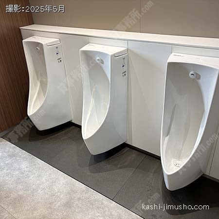 男性トイレ