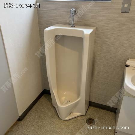 男性トイレ