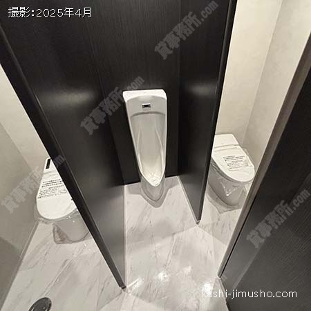 男性トイレ