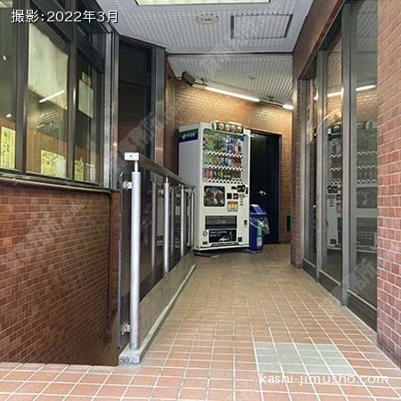 エントランス エントランス