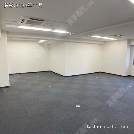 貸室内(11階1102号室)