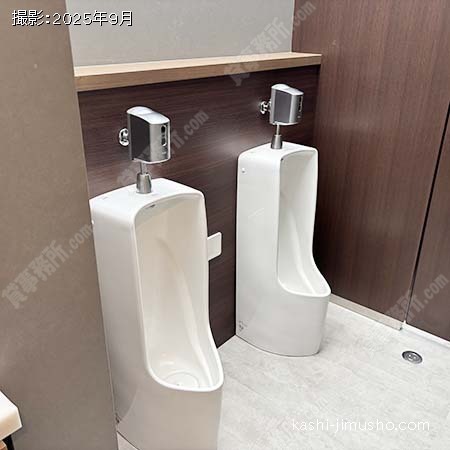 男性トイレ