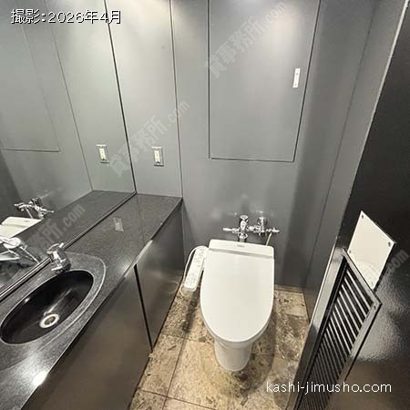男性トイレ