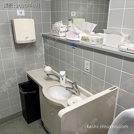 男性トイレ 男性トイレ