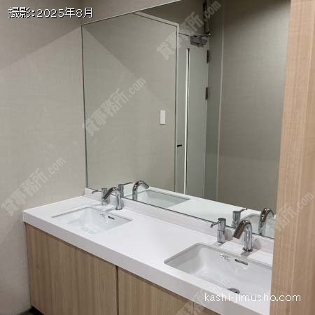男性トイレ