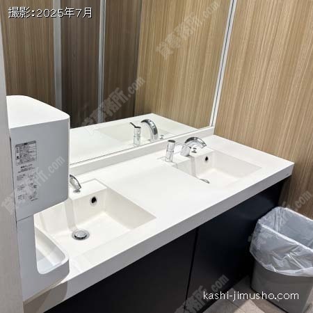 男性トイレ