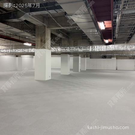 貸室内(B1階296.44坪)