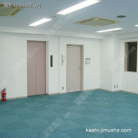 貸室内