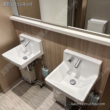 男性トイレ