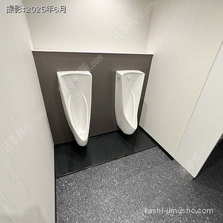 男性トイレ