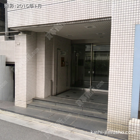 ビル入口 ビル入口