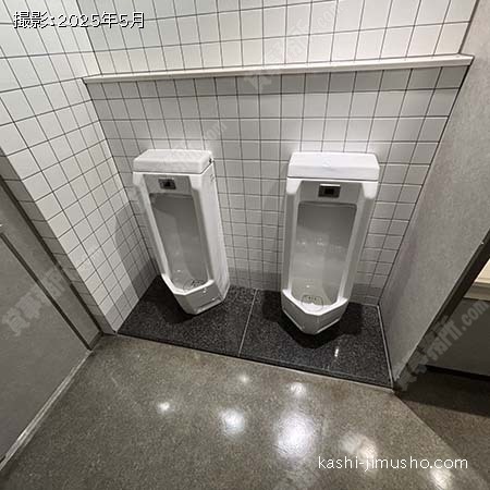 男性トイレ
