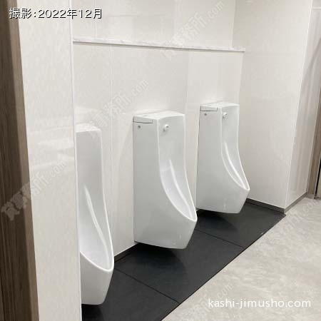 男性トイレ