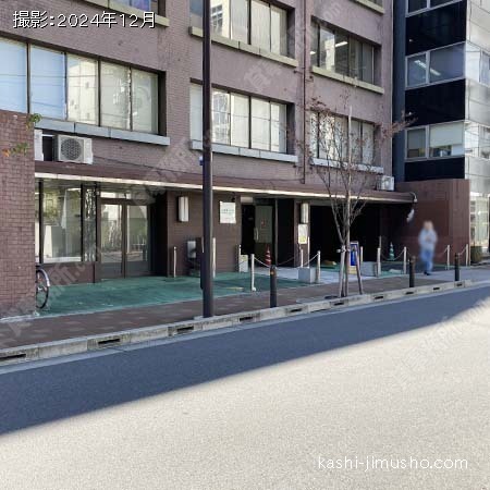 ビル前面