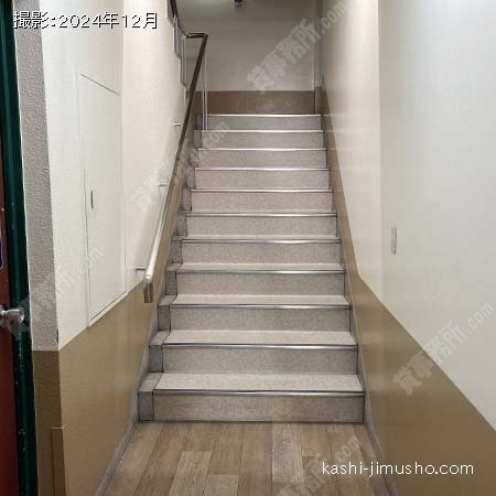 共用階段
