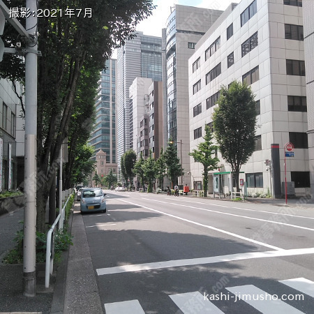 前面道路(神田警察通り）