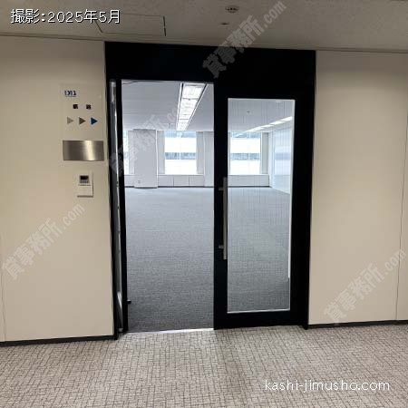 貸室入口(12階196.82坪)