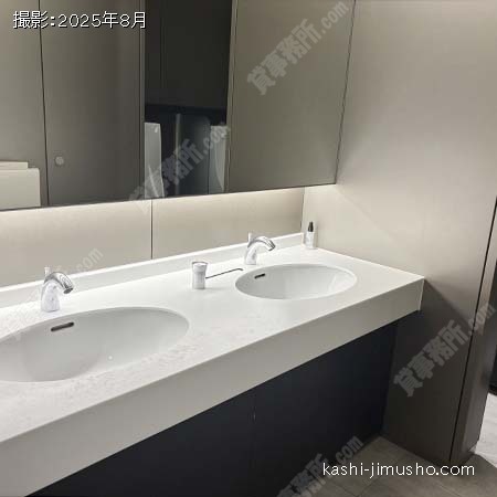 男性トイレ